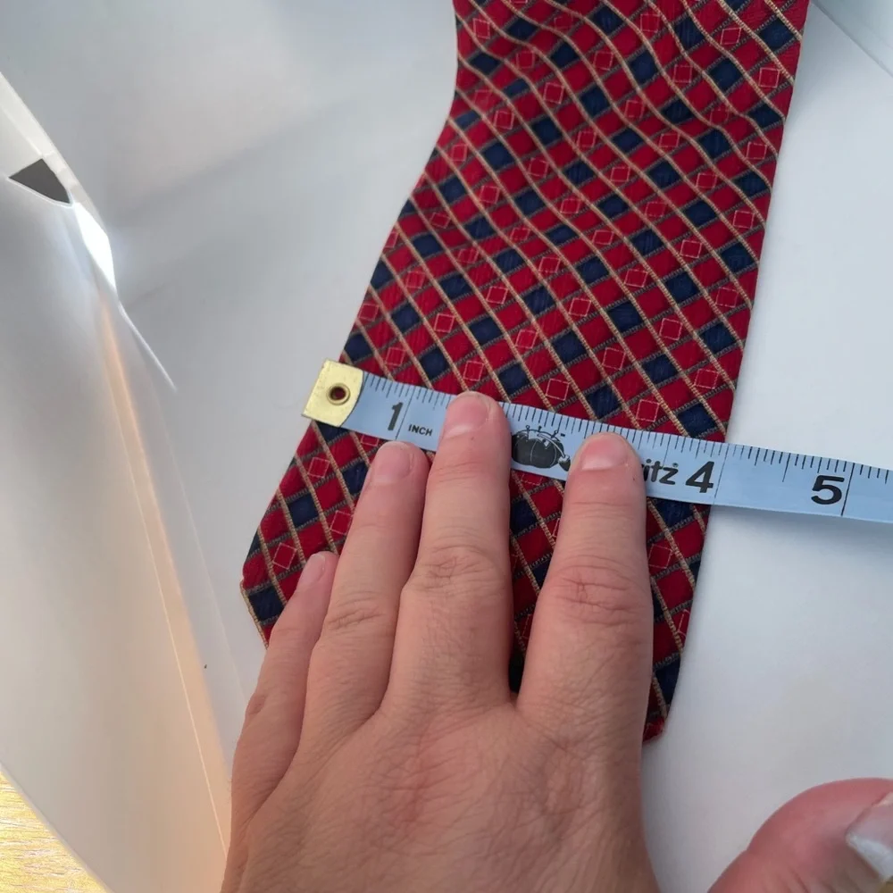 Bill Blass Red and Blue‎ Geometric Tie Academia Preppy Office Formal